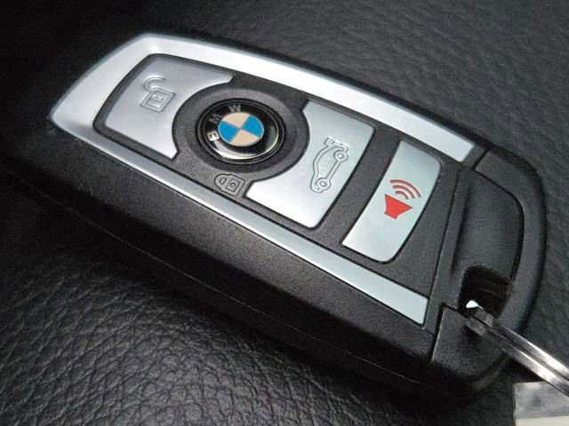 Used 2018 BMW M2 image 36