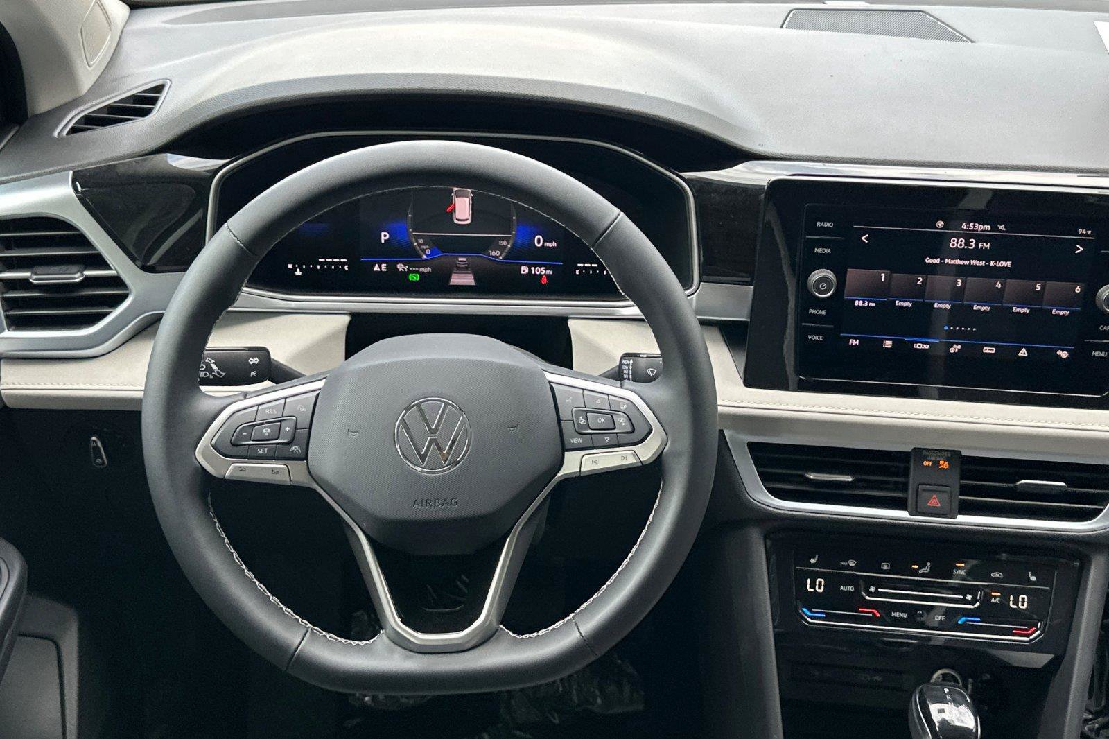 New 2026 Volkswagen Taos SE FWD image 14