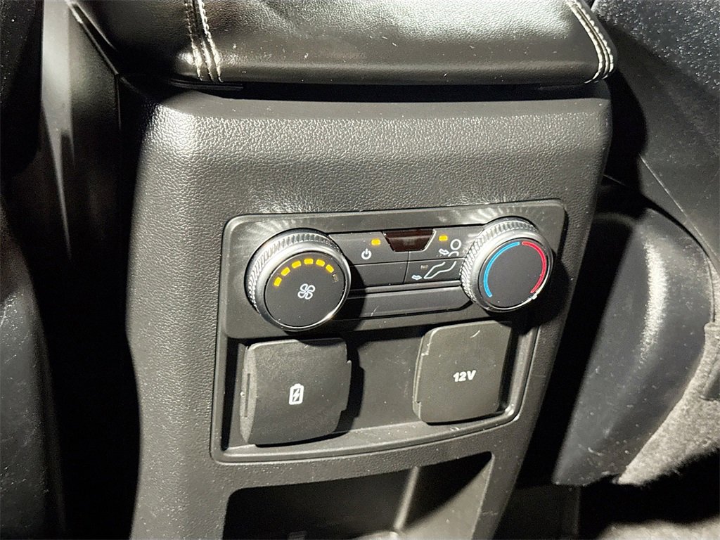 Used 2020 Ford Explorer XLT w/ Equipment Group 202A image 29