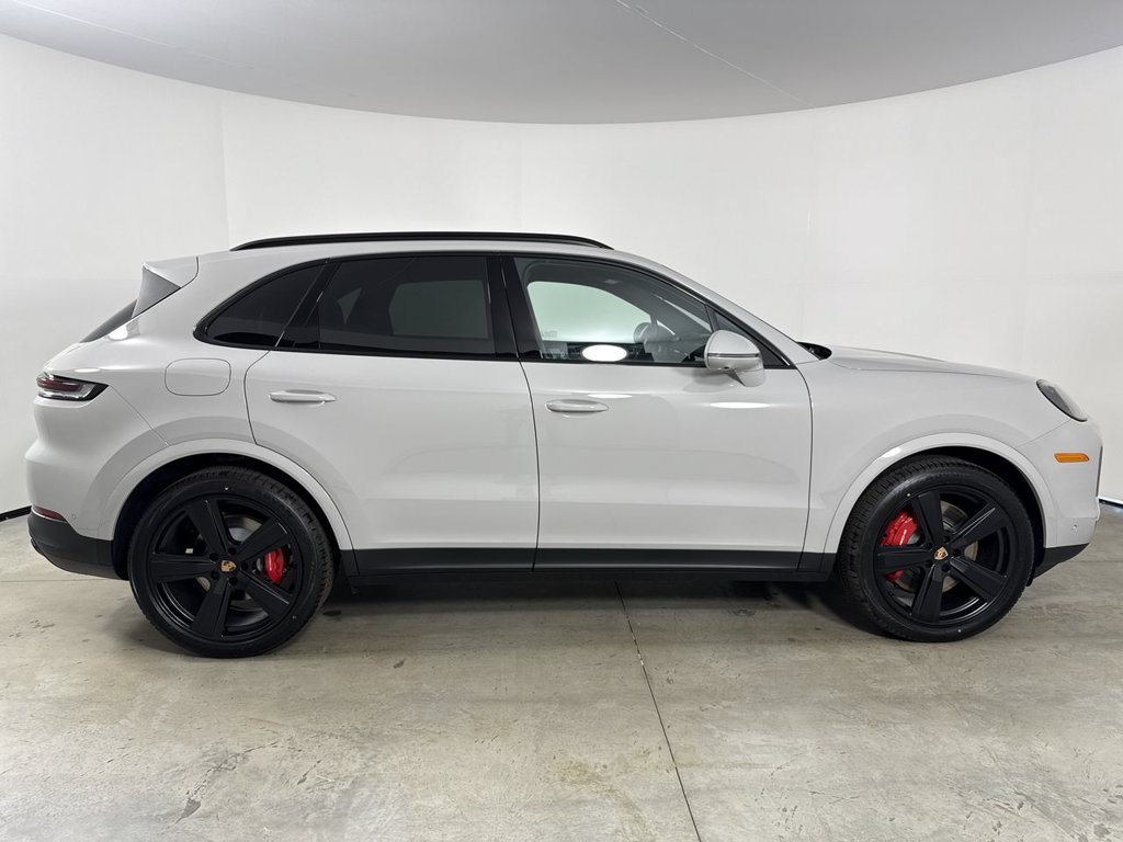 New 2026 Porsche Cayenne S AWD/4WD image 8