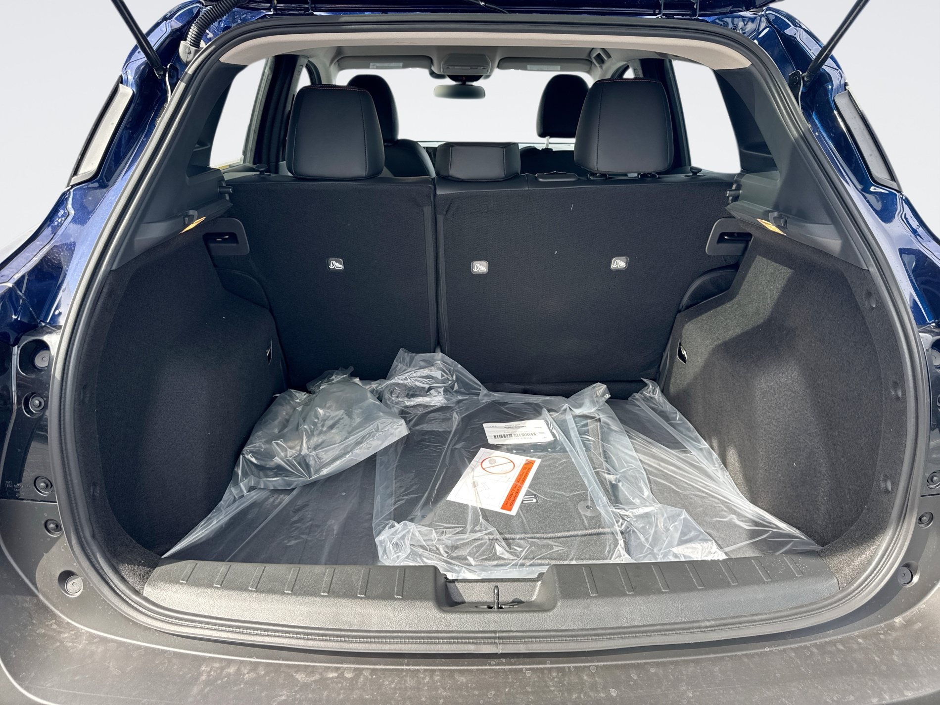 New 2027 Nissan Kicks SR FWD image 13