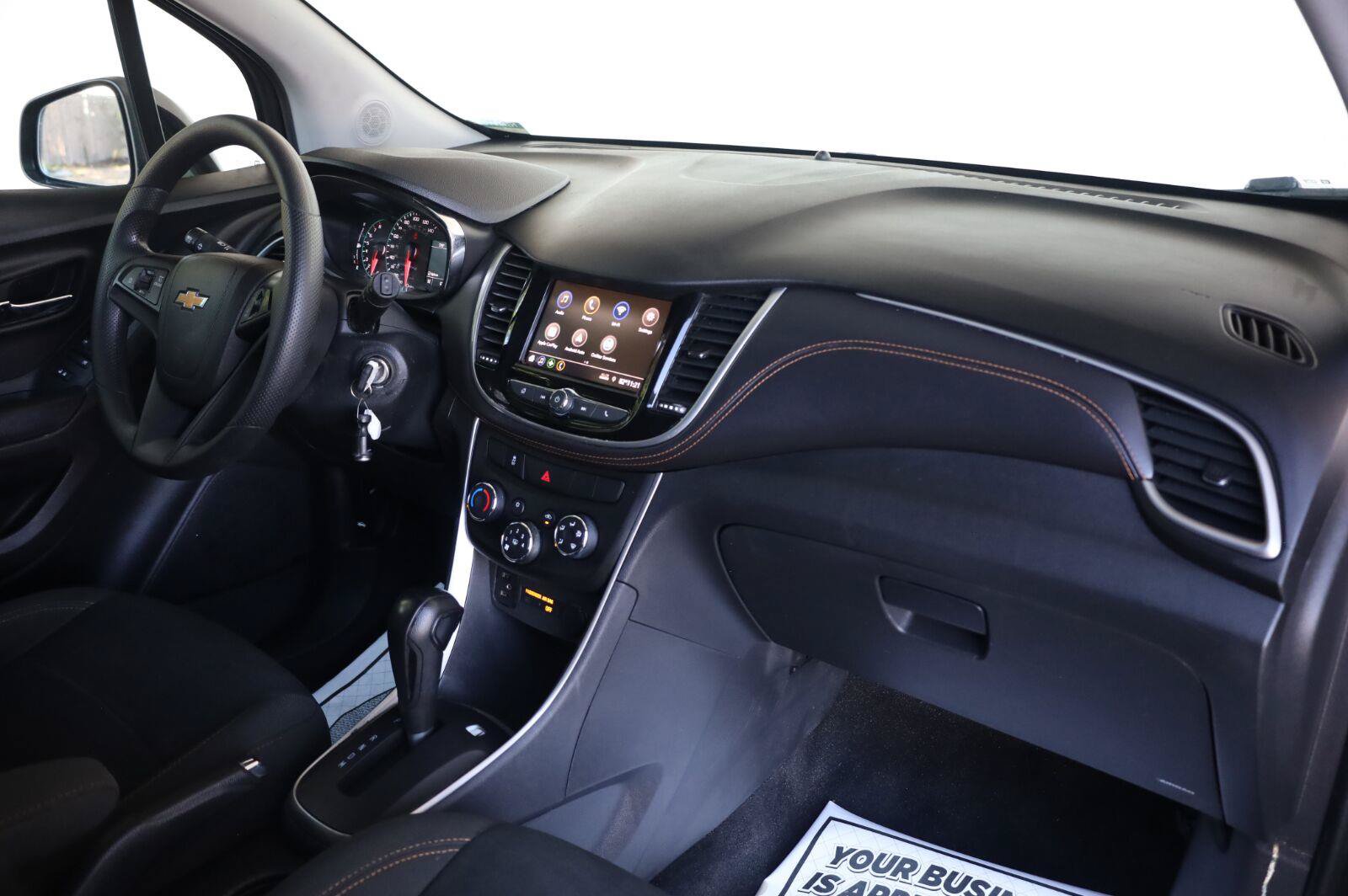 Used 2022 Chevrolet Trax LS w/ Tint and Cruise Package FWD image 27