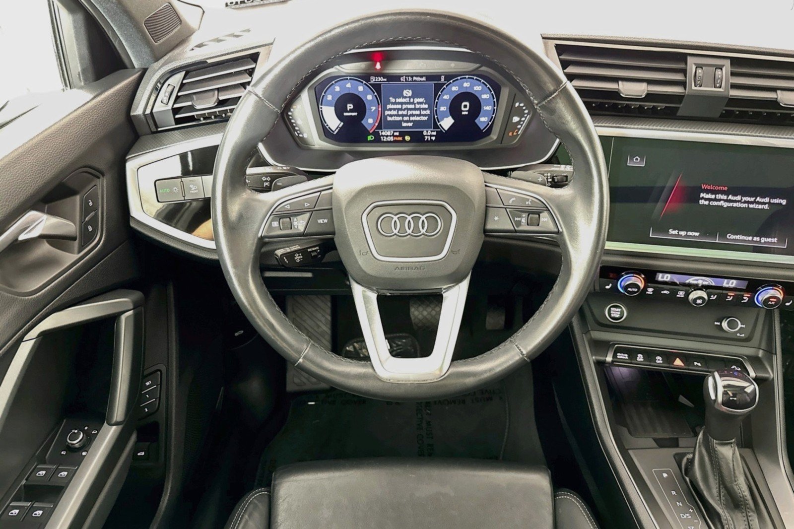 Used 2024 Audi Q3 2.0T Premium w/ Convenience Package AWD/4WD image 5