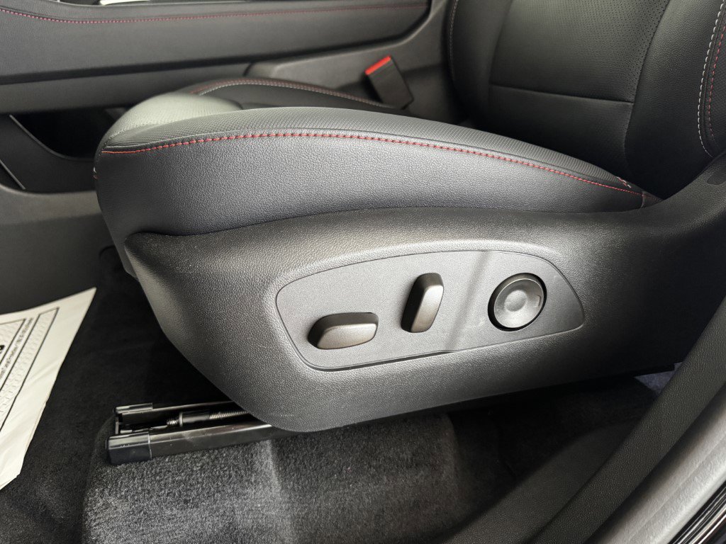 New 2026 Chevrolet Traverse Z71 image 18