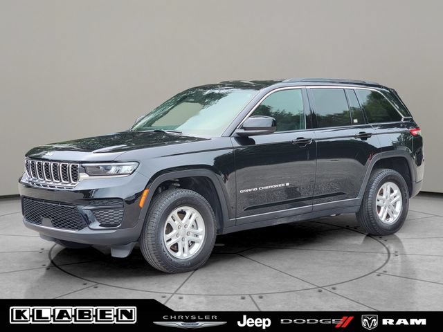 Certified 2024 Jeep Grand Cherokee Laredo w/ Luxury Tech Group I