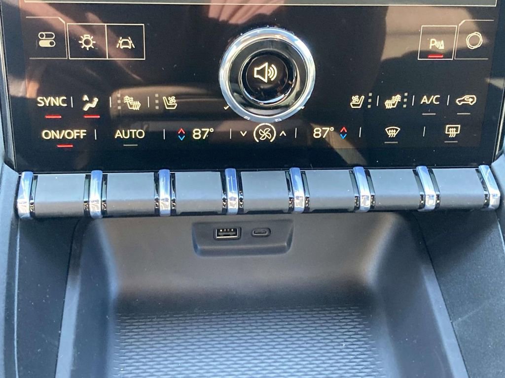 New 2026 GMC Terrain AT4 w/ Convenience Package III AWD/4WD image 23