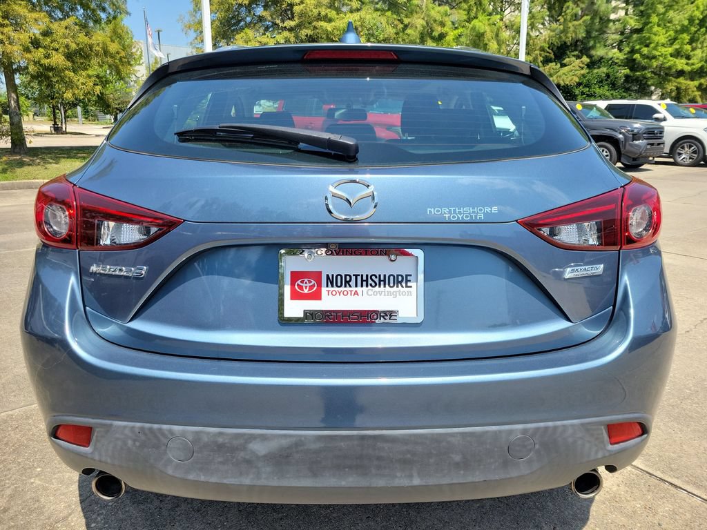 Used 2016 MAZDA MAZDA3 i Touring w/ Popular Equipment Package FWD image 5