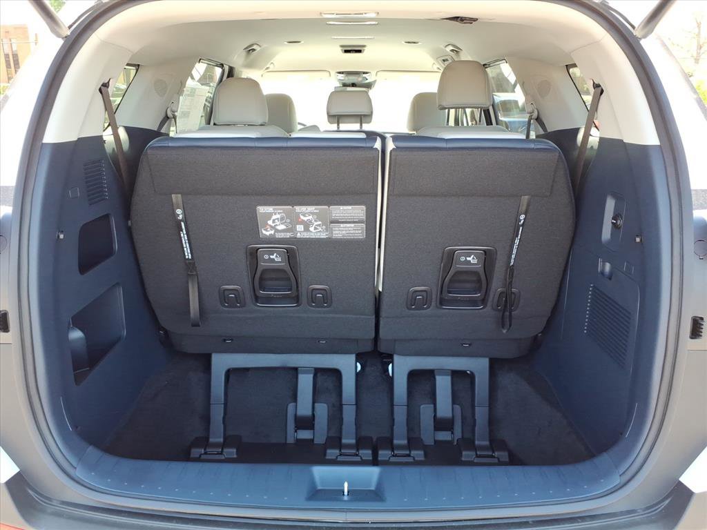 New 2026 Kia Carnival EX FWD image 15