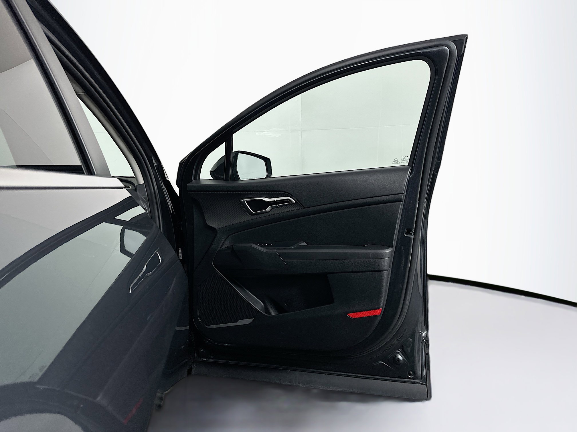 Used 2025 Kia Sportage LX image 31