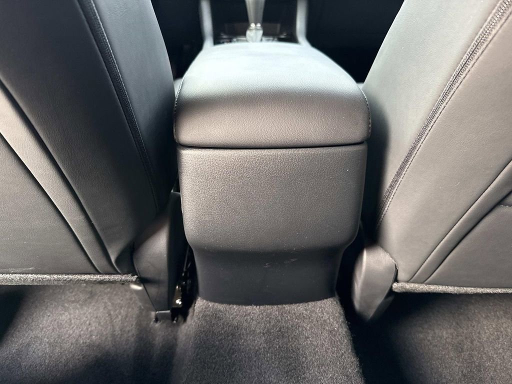 Certified 2025 MAZDA MAZDA3 s image 23