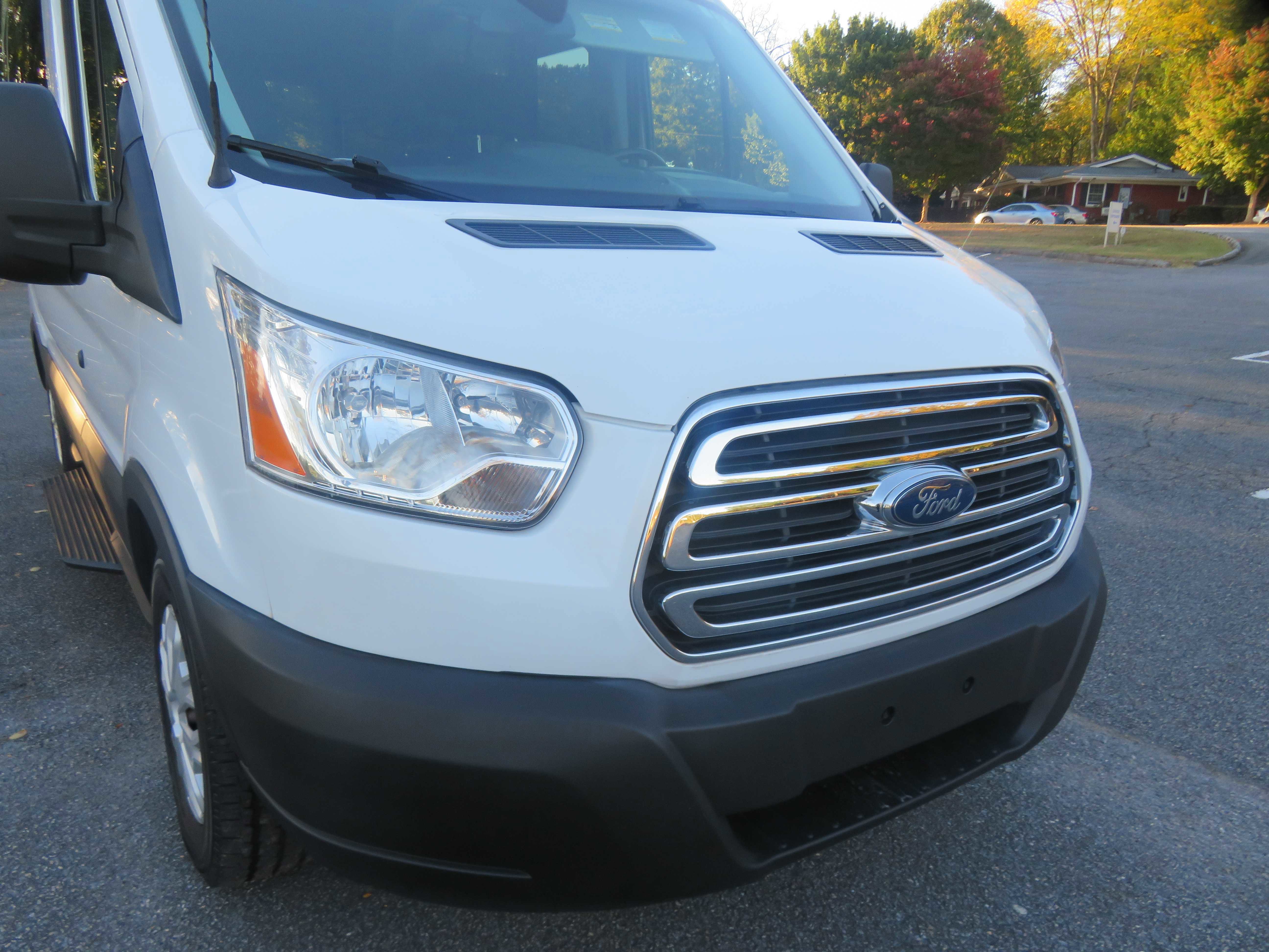 Used 2018 Ford Transit 150 XLT image 66