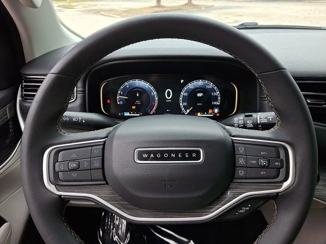 Used 2022 Jeep Wagoneer Series II AWD/4WD image 21