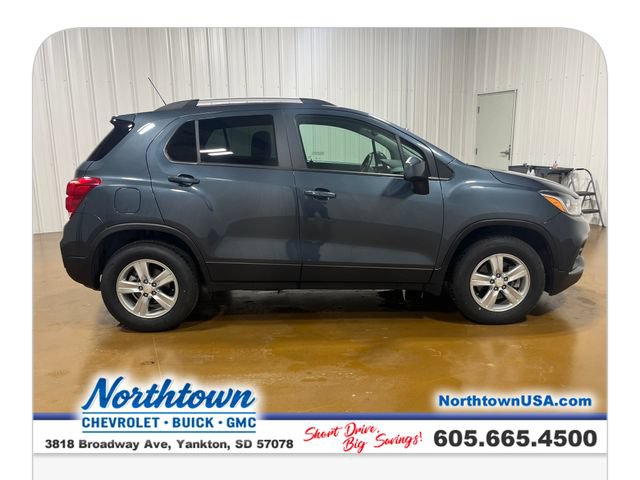 Used 2022 Chevrolet Trax LT w/ LT Convenience Package AWD/4WD image 6