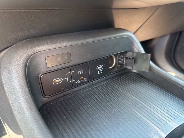 Used 2025 Hyundai Kona SEL image 19