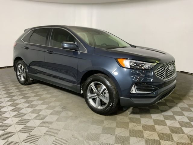 Used 2024 Ford Edge SEL w/ Convenience Package AWD/4WD image 4