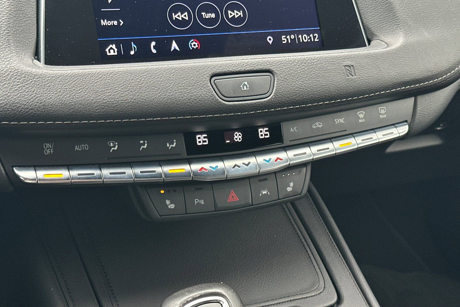 Used 2019 Cadillac XT4 Premium Luxury w/ Technology Package image 21