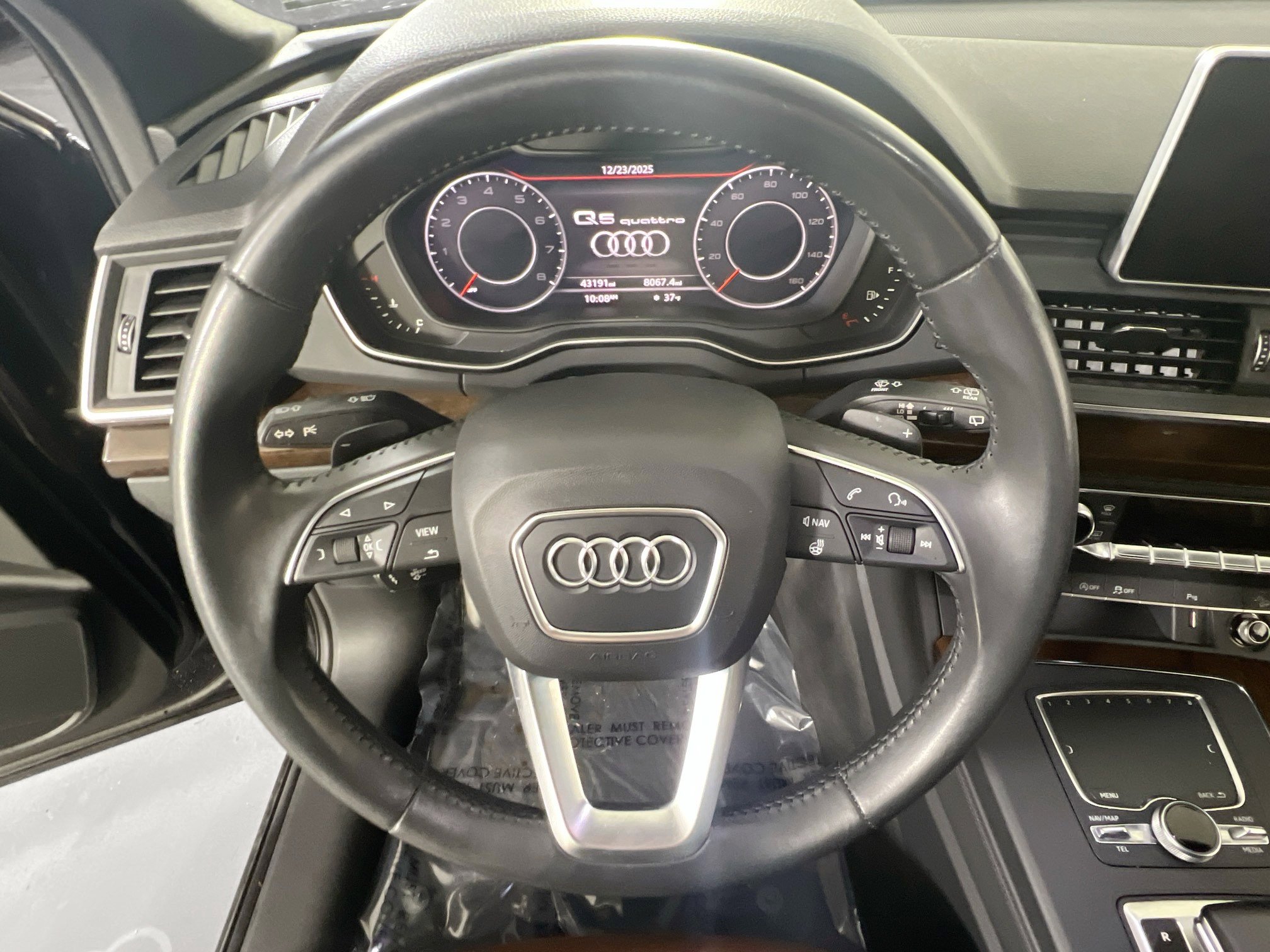 Used 2019 Audi Q5 2.0T Premium Plus w/ Premium Plus Package image 11