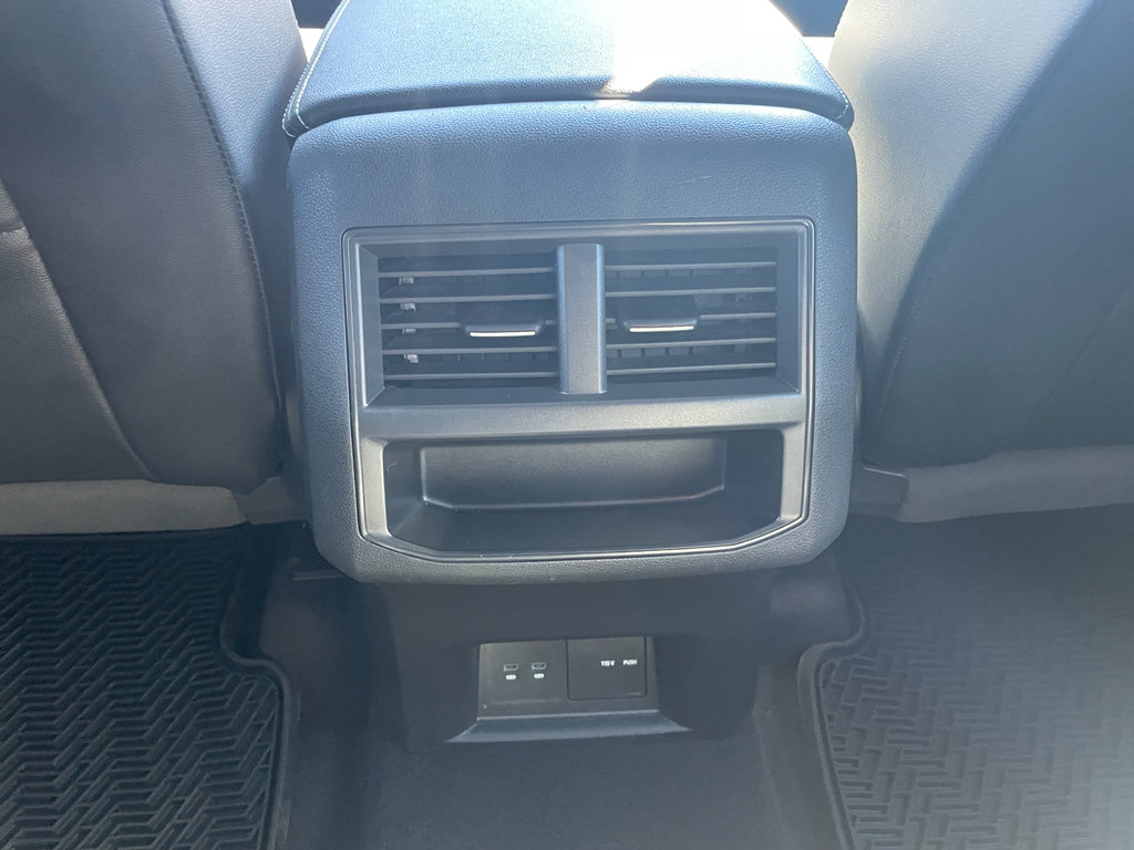 Used 2022 Volkswagen Atlas Cross Sport SE image 20