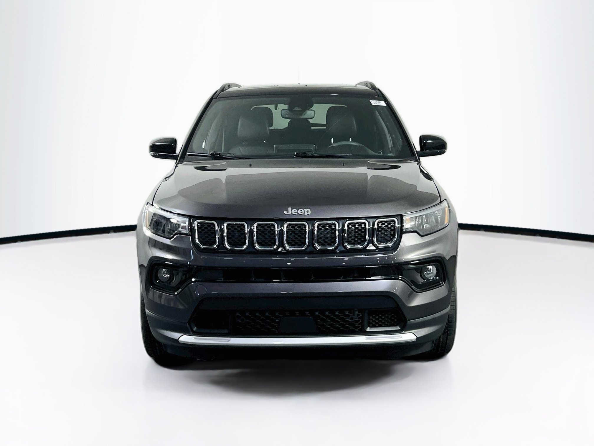Used 2023 Jeep Compass Limited w/ Sun and Sound Group AWD/4WD image 2