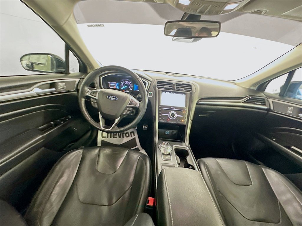 Used 2019 Ford Fusion Titanium image 23