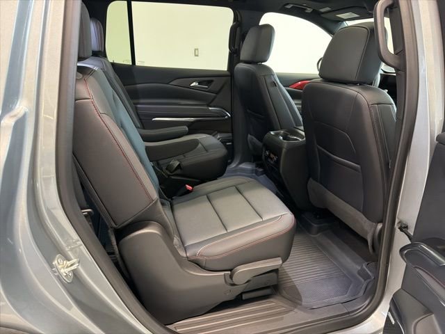 Used 2025 Chevrolet Traverse Z71 w/ Enhanced Driving Package image 43
