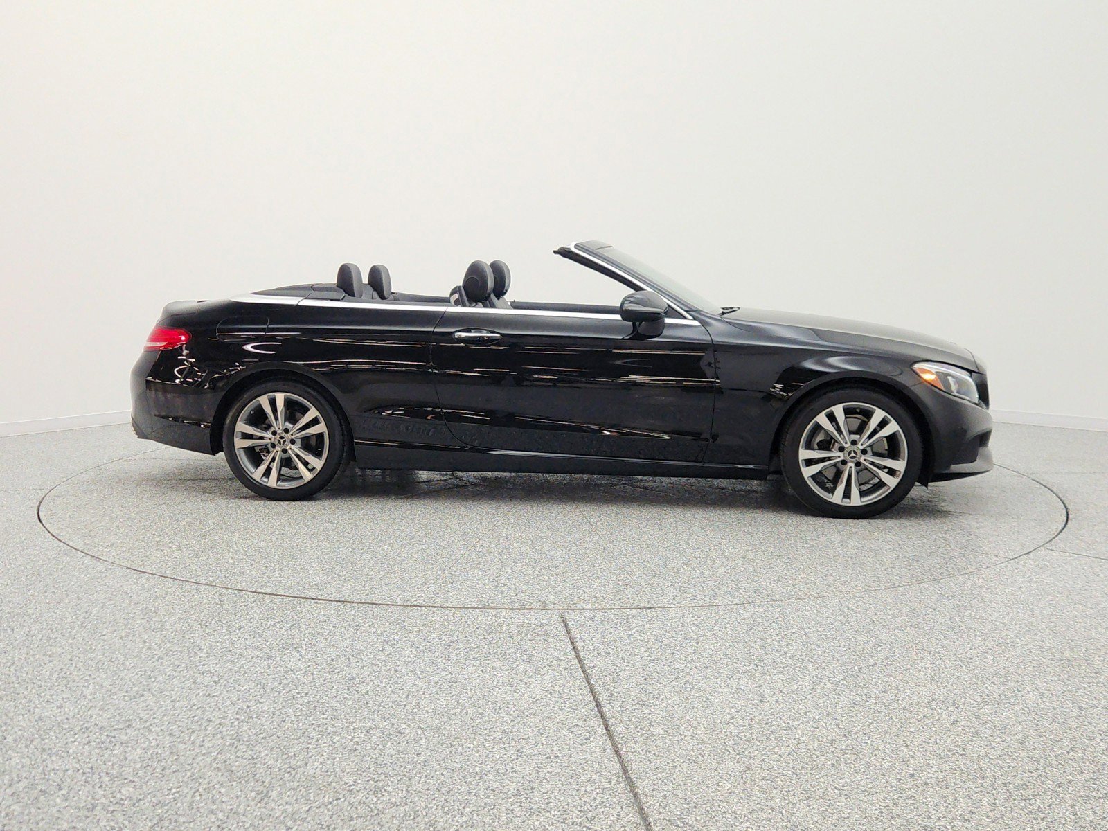 Used 2018 Mercedes-Benz C 300 Cabriolet image 4