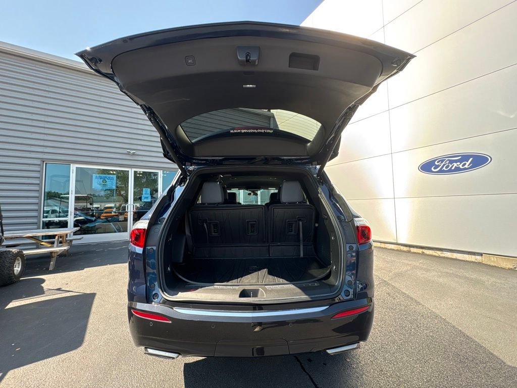 Used 2023 Buick Enclave Essence w/ Trailering Package, 5000 lbs. FWD image 8