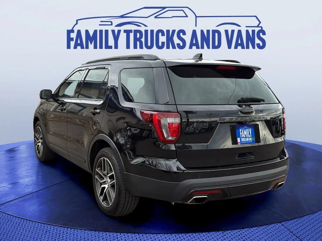 Used 2016 Ford Explorer Sport w/ Equipment Group 401A AWD/4WD image 3