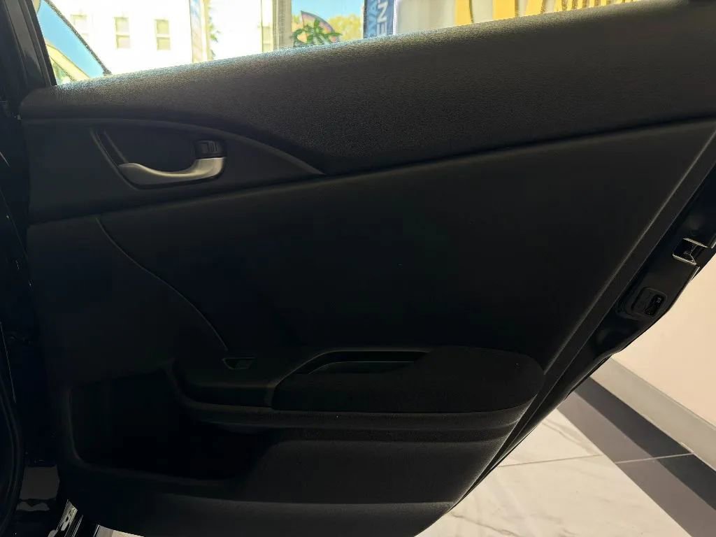 Used 2019 Honda Civic EX image 26