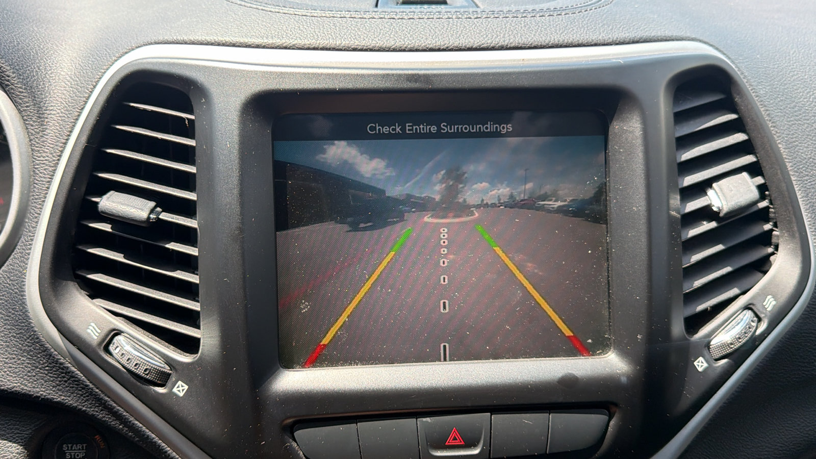 Used 2014 Jeep Cherokee Limited FWD image 26
