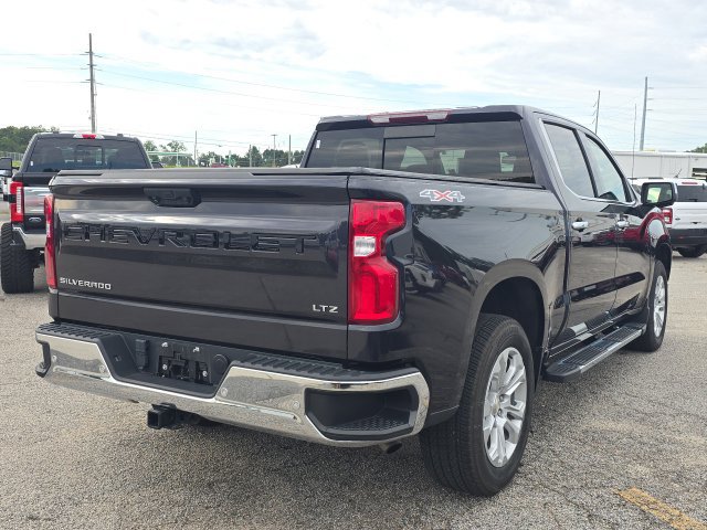 Certified 2022 Chevrolet Silverado 1500 LTZ w/ LTZ Convenience Package II AWD/4WD image 5