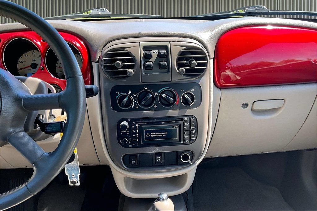 Used 2005 Chrysler PT Cruiser Touring FWD image 7