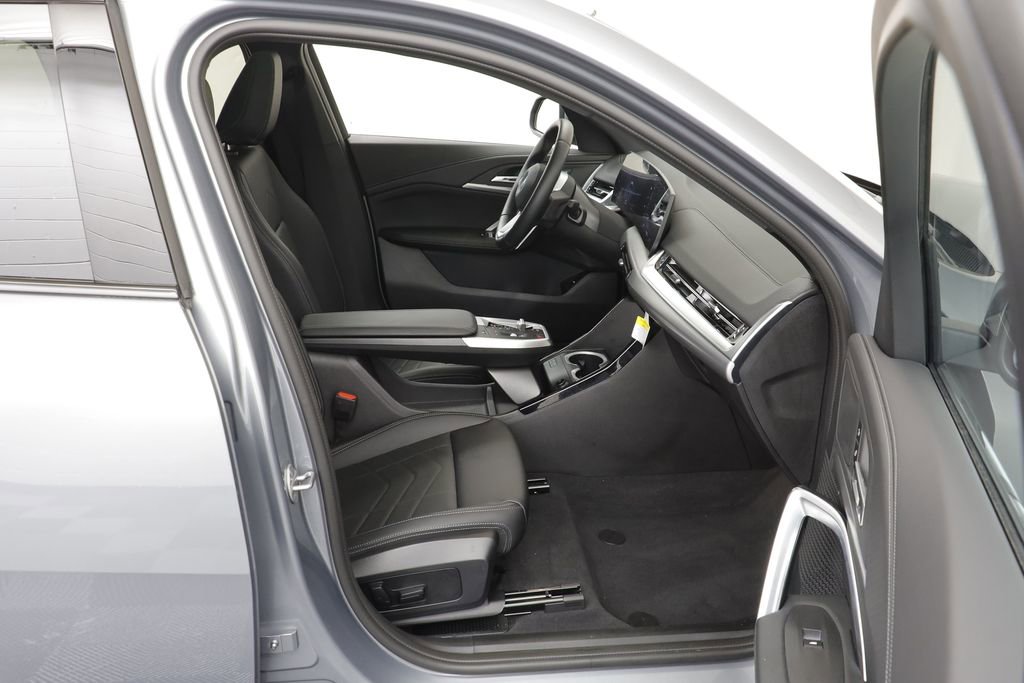 Certified 2026 BMW X2 xDrive28i image 19