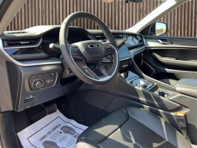 New 2024 Jeep Grand Cherokee Limited 4xe w/ Luxury Tech Group II AWD/4WD image 9