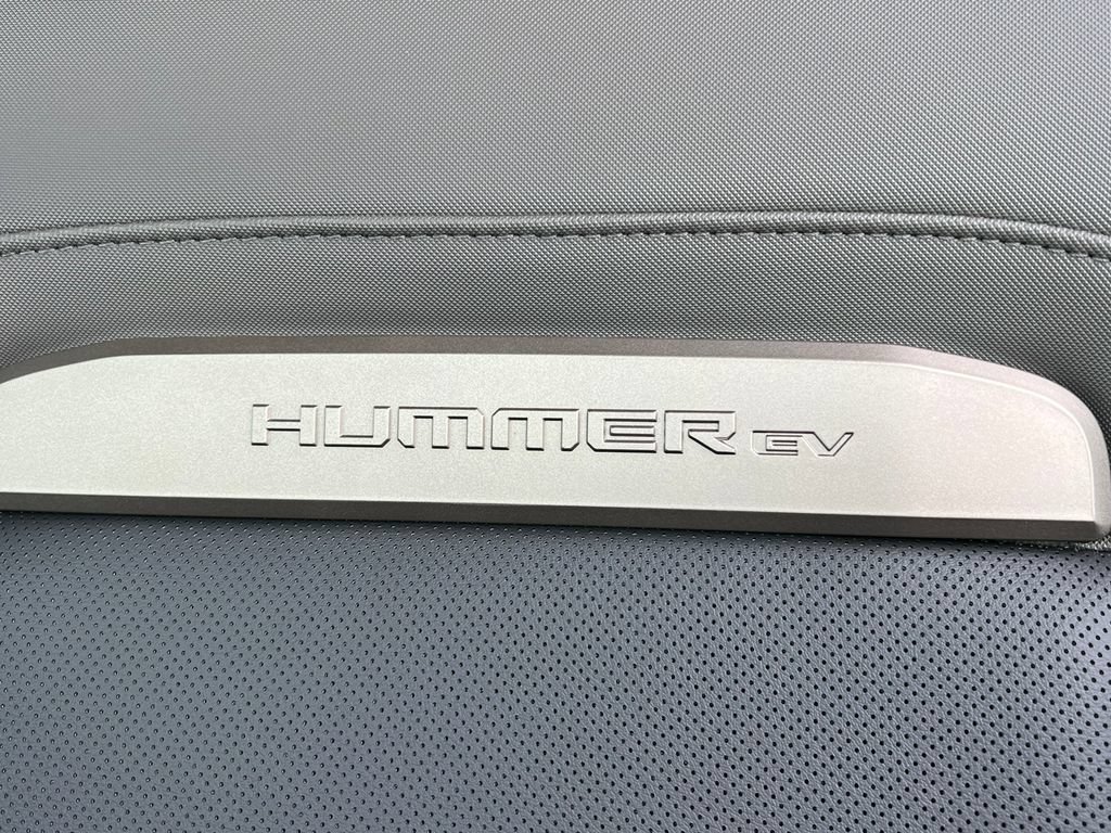 New 2025 GMC Hummer EV 2X AWD/4WD image 15
