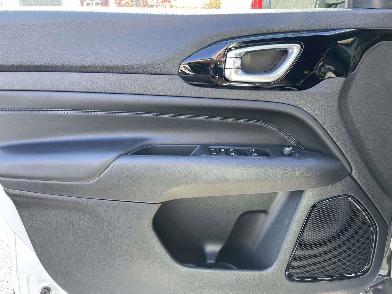 New 2026 Jeep Compass Latitude image 26