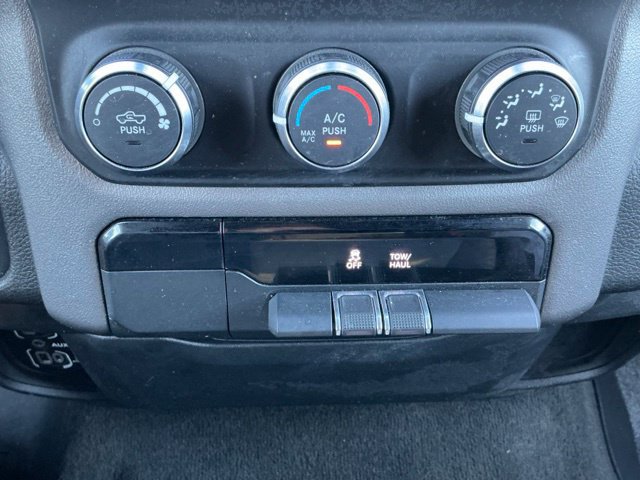 Used 2023 RAM 1500 Big Horn AWD/4WD image 29