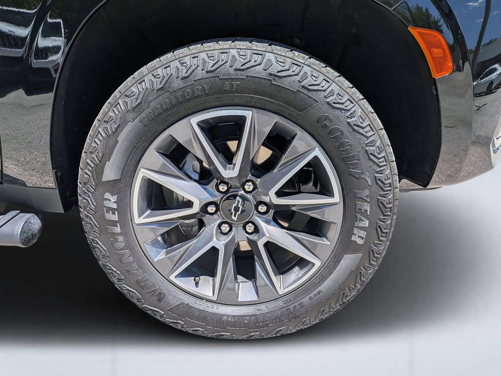 Used 2024 Chevrolet Tahoe Z71 w/ Luxury Package image 10
