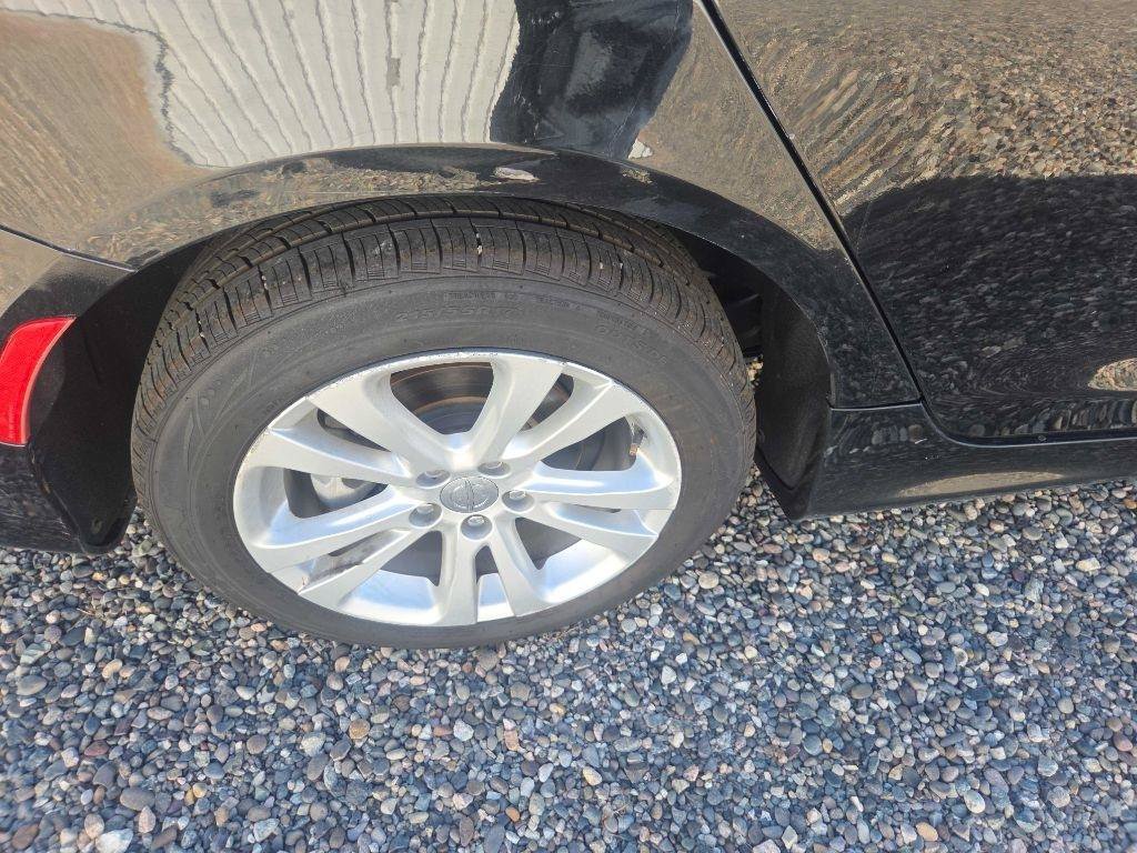 Used 2015 Chrysler 200 Limited w/ Convenience Group FWD image 22
