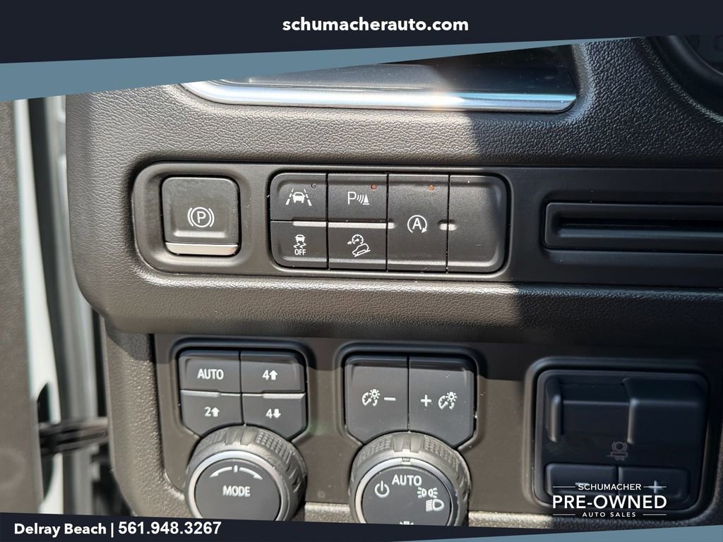 Used 2023 Chevrolet Suburban Z71 w/ Max Trailering Package AWD/4WD image 27