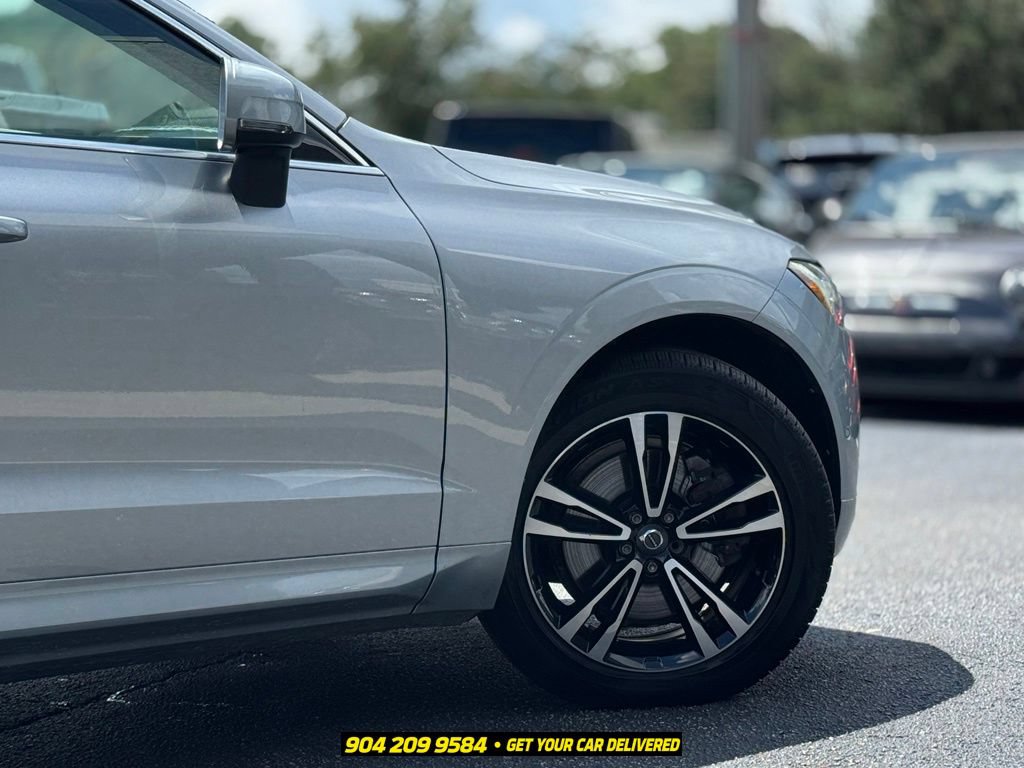 Used 2018 Volvo XC60 T6 Momentum w/ Vision Package AWD/4WD image 9