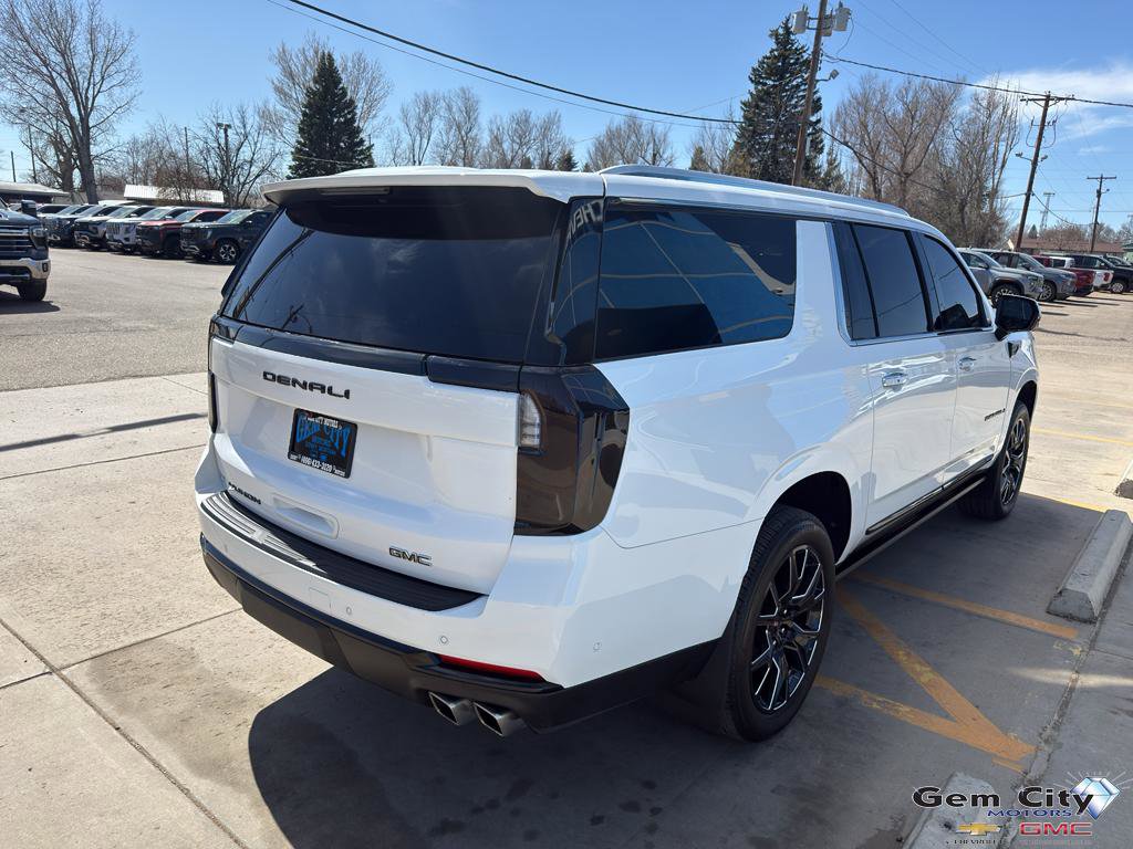 Used 2025 GMC Yukon XL Denali w/ Sun & Power Step Package AWD/4WD image 5