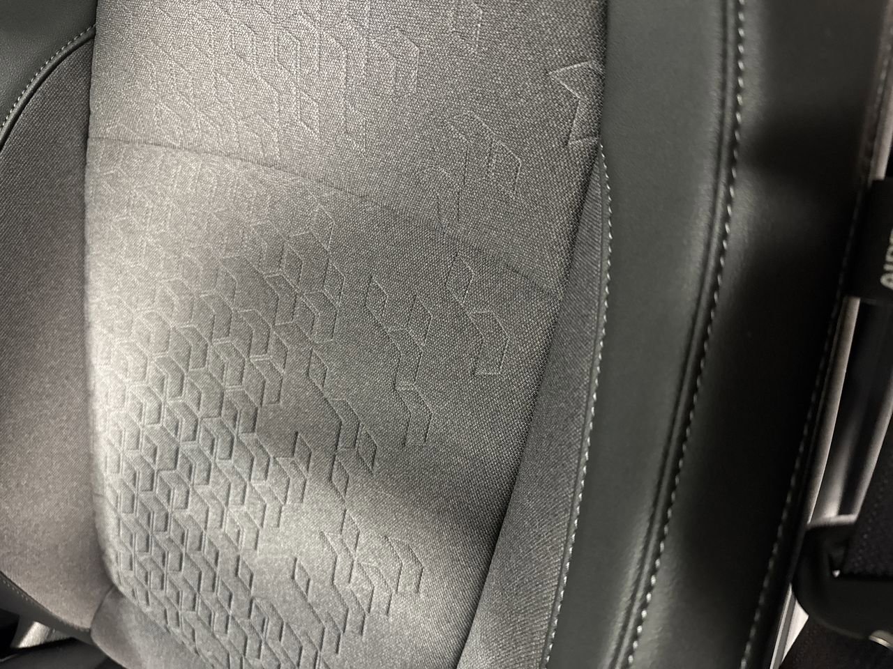 Certified 2025 Kia Seltos X-Line image 16