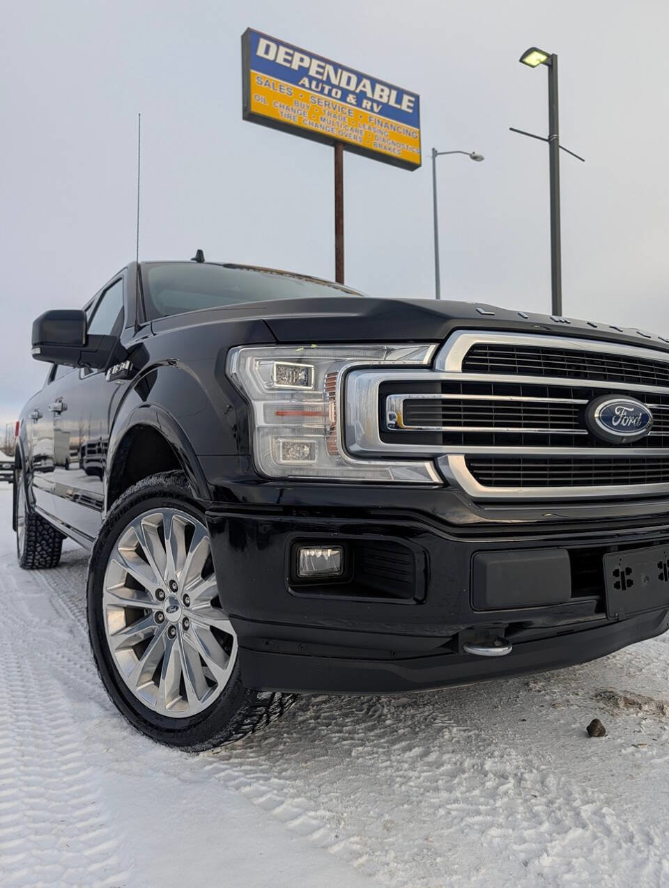 Used 2018 Ford F150 Limited AWD/4WD image 3