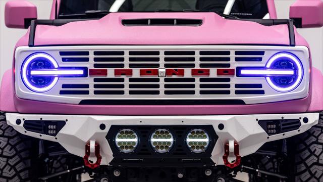 Used 2025 Ford Bronco Outer Banks AWD/4WD image 19