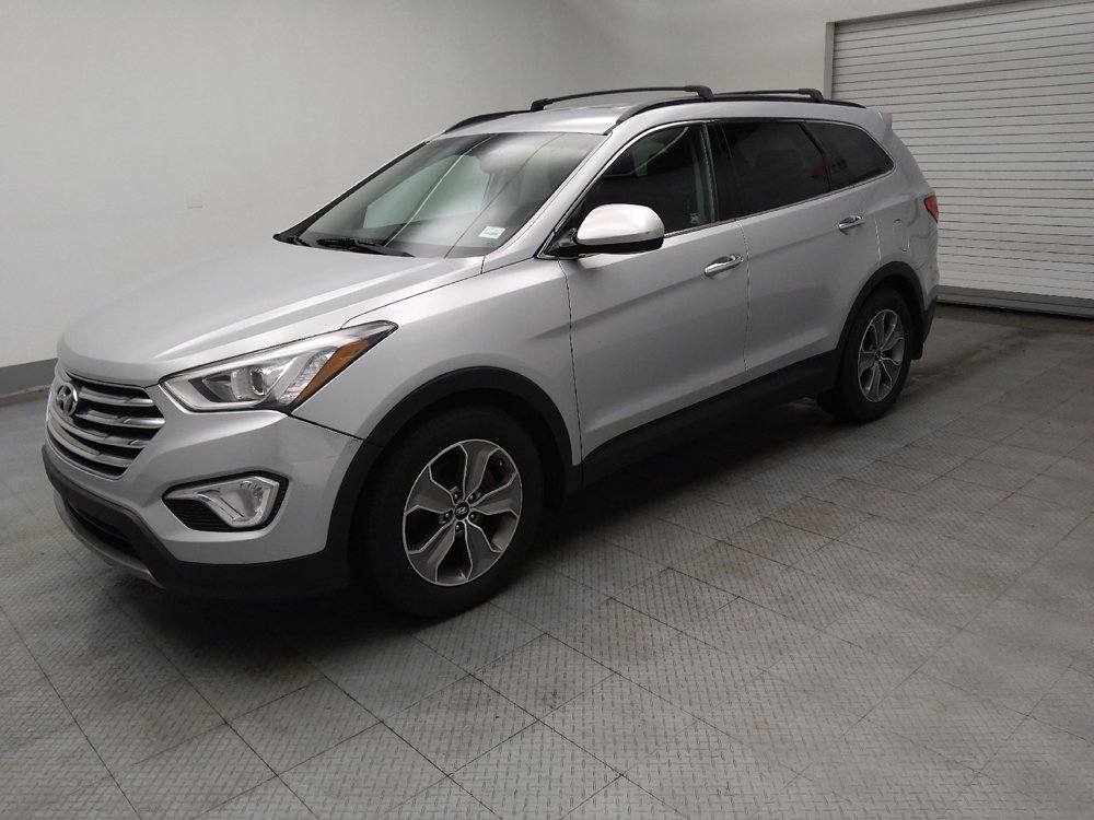 Used 2014 Hyundai Santa Fe GLS image 2