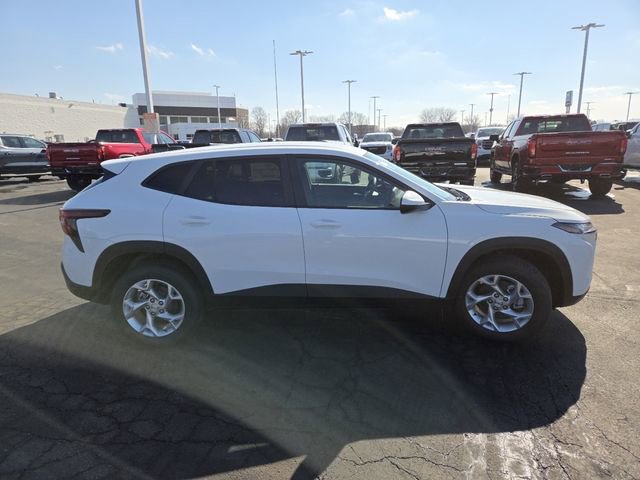 New 2026 Chevrolet Trax LS w/ LS Convenience Package image 16