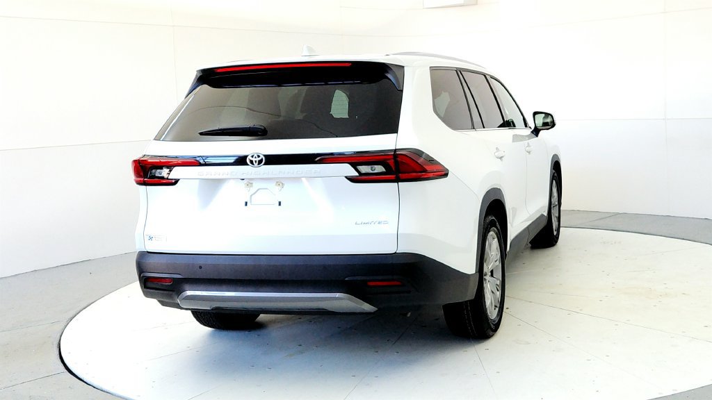 Certified 2025 Toyota Grand Highlander FWD image 5