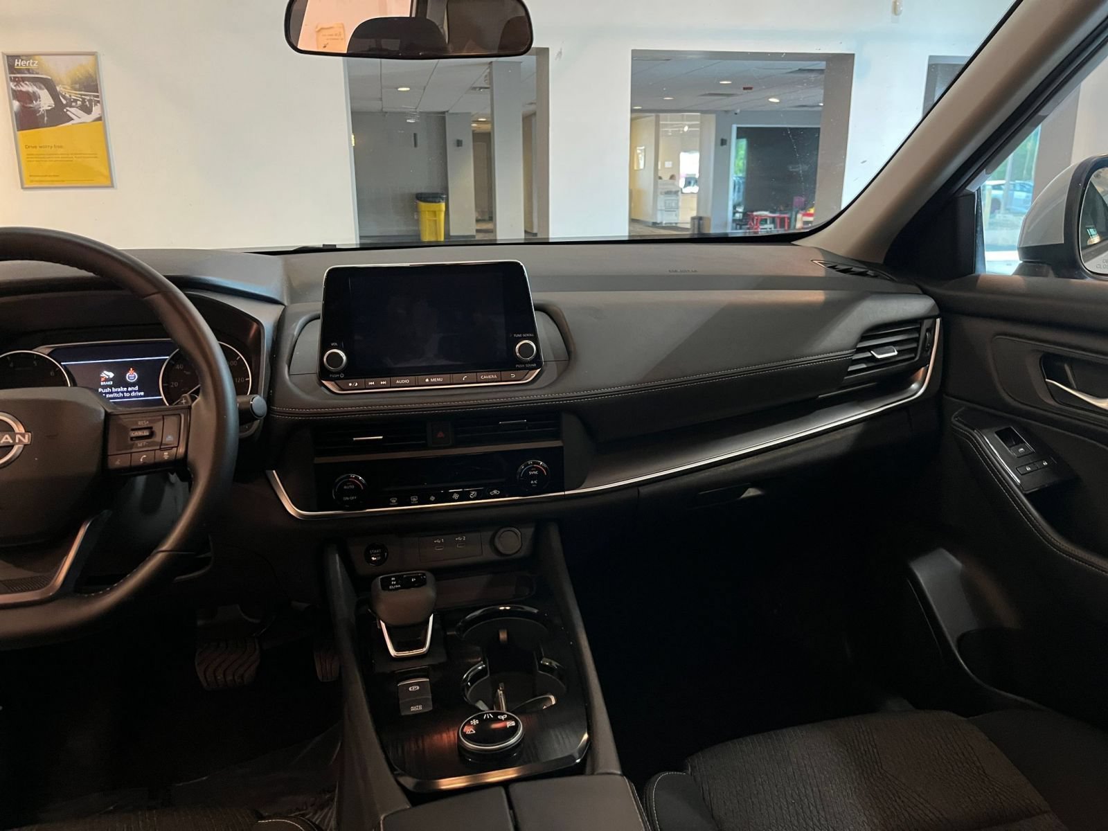 Used 2025 Nissan Rogue SV AWD/4WD image 36