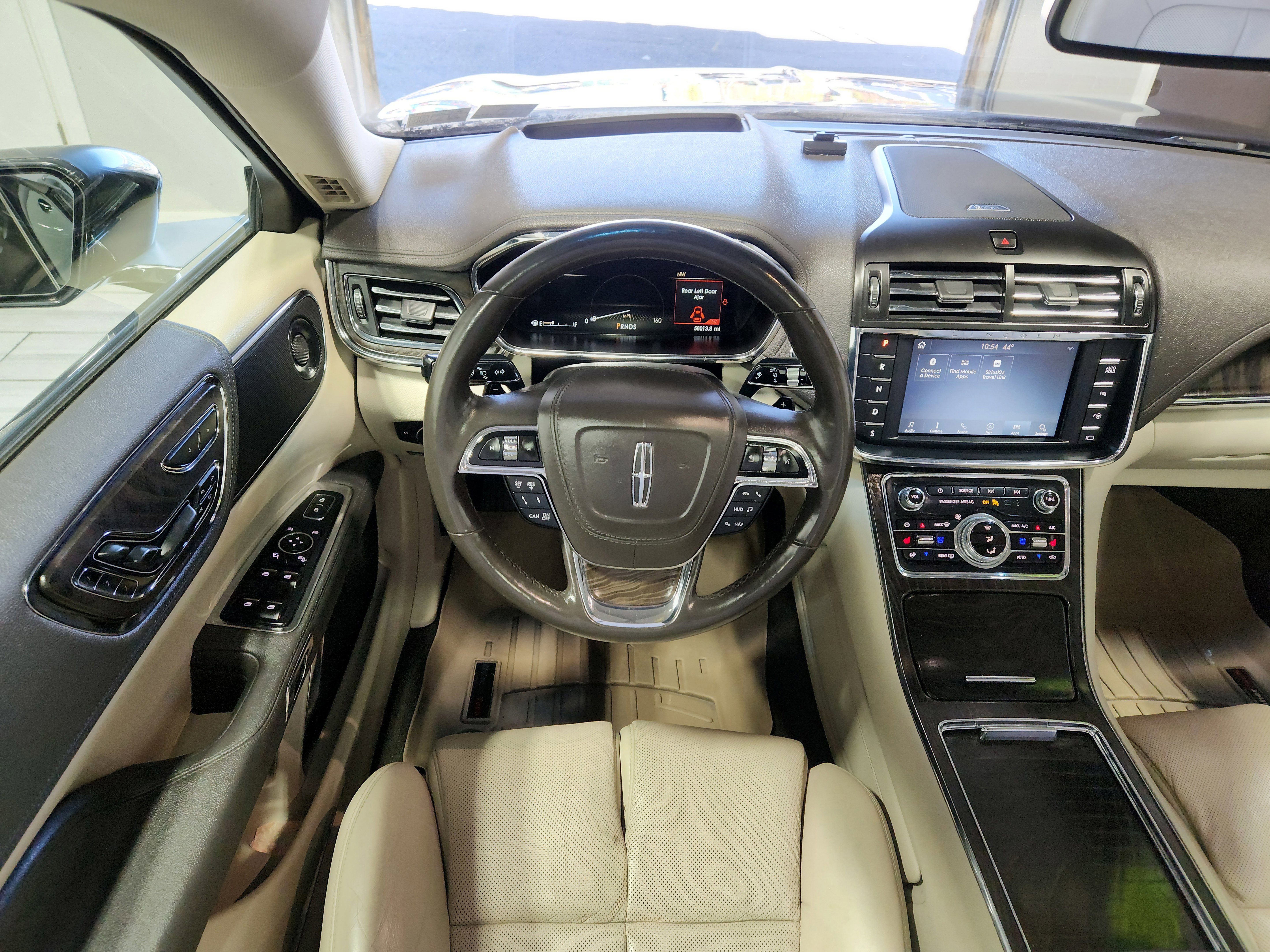 Used 2019 Lincoln Continental Reserve image 19